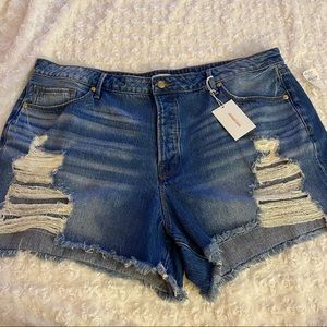 Good American shorts